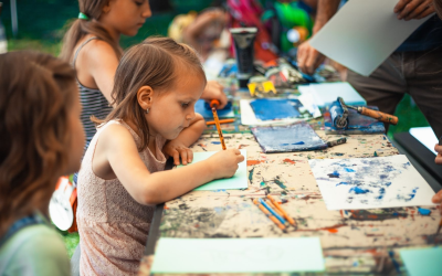 Optimisez votre formation petite enfance avec méthodes hybrides et numériques