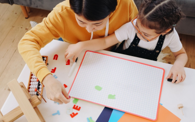 Réinventer l’éducation familiale grâce aux méthodes numériques bienveillantes et éprouvées